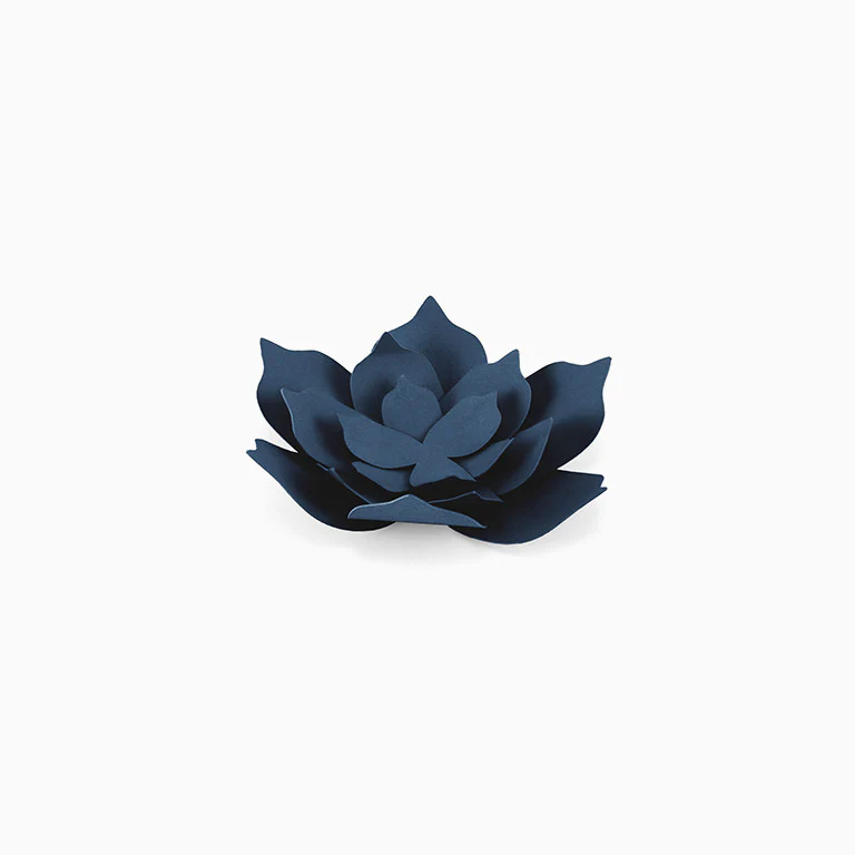 Flores Sobremesa de Papel Azul Marino - Image 5