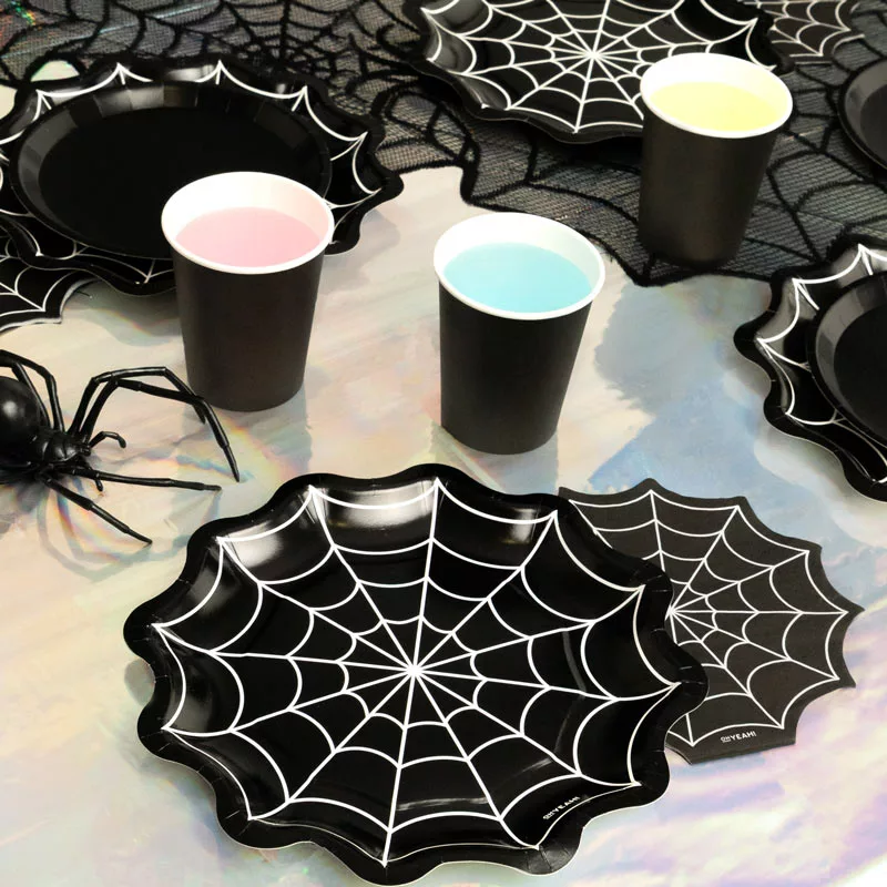 Plato Llano Cartón Telaraña 23.5 x 23.5 cm Halloween - Image 2